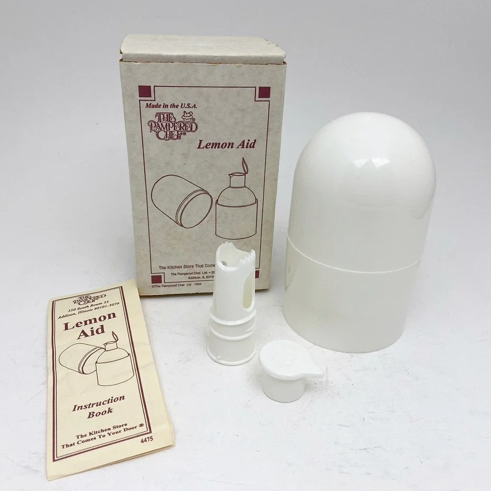 Pampered Chef Lemon Aid 2301 Vintage‎ Citrus Reamer Spigot Pourer Keeper White